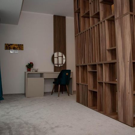 Unique Garden Hotel Brăila Dış mekan fotoğraf