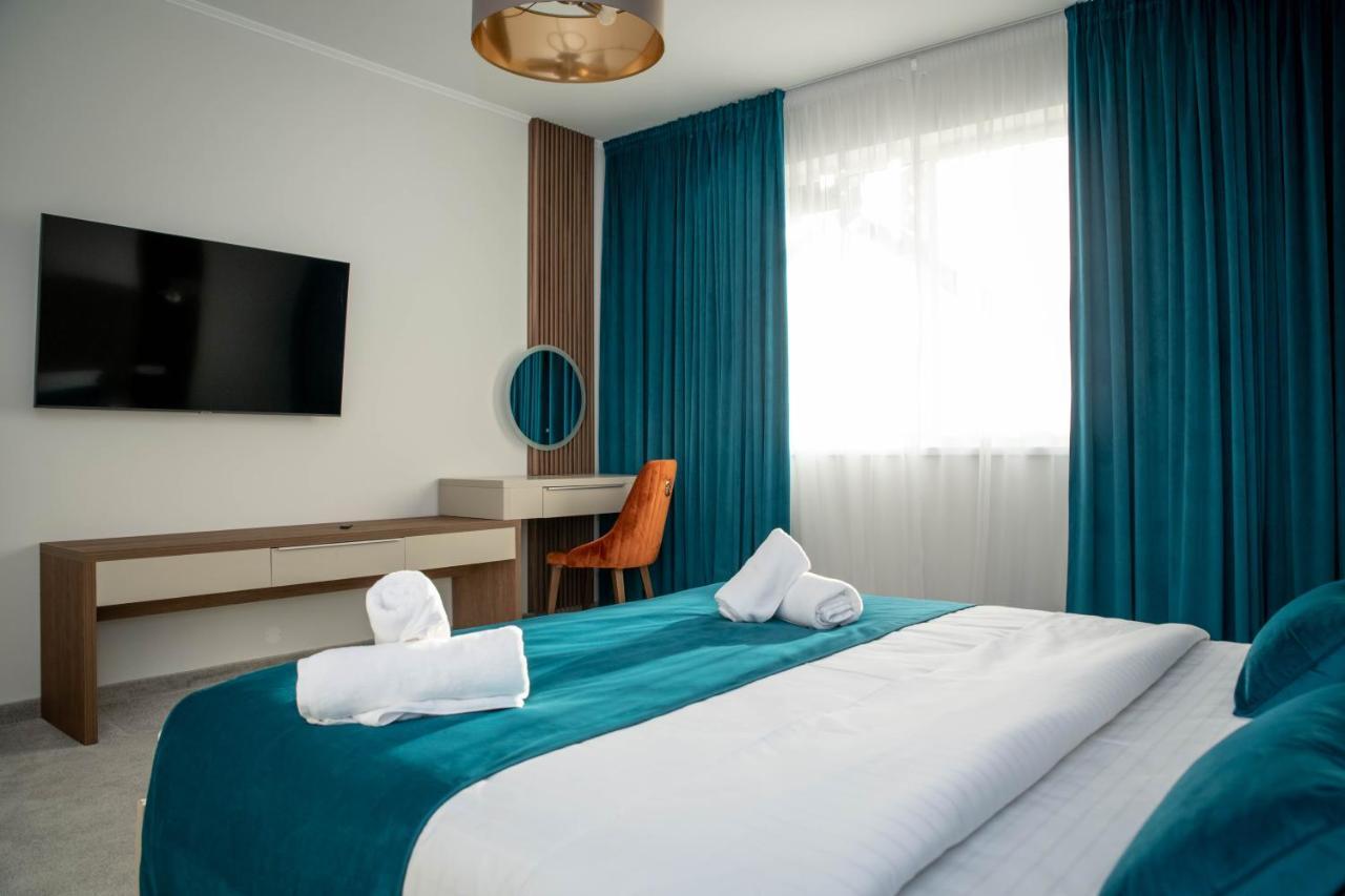 Unique Garden Hotel Brăila Dış mekan fotoğraf